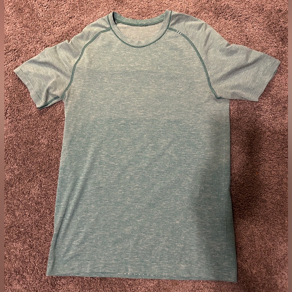 Lululemon metal vent tech 2.0 size S